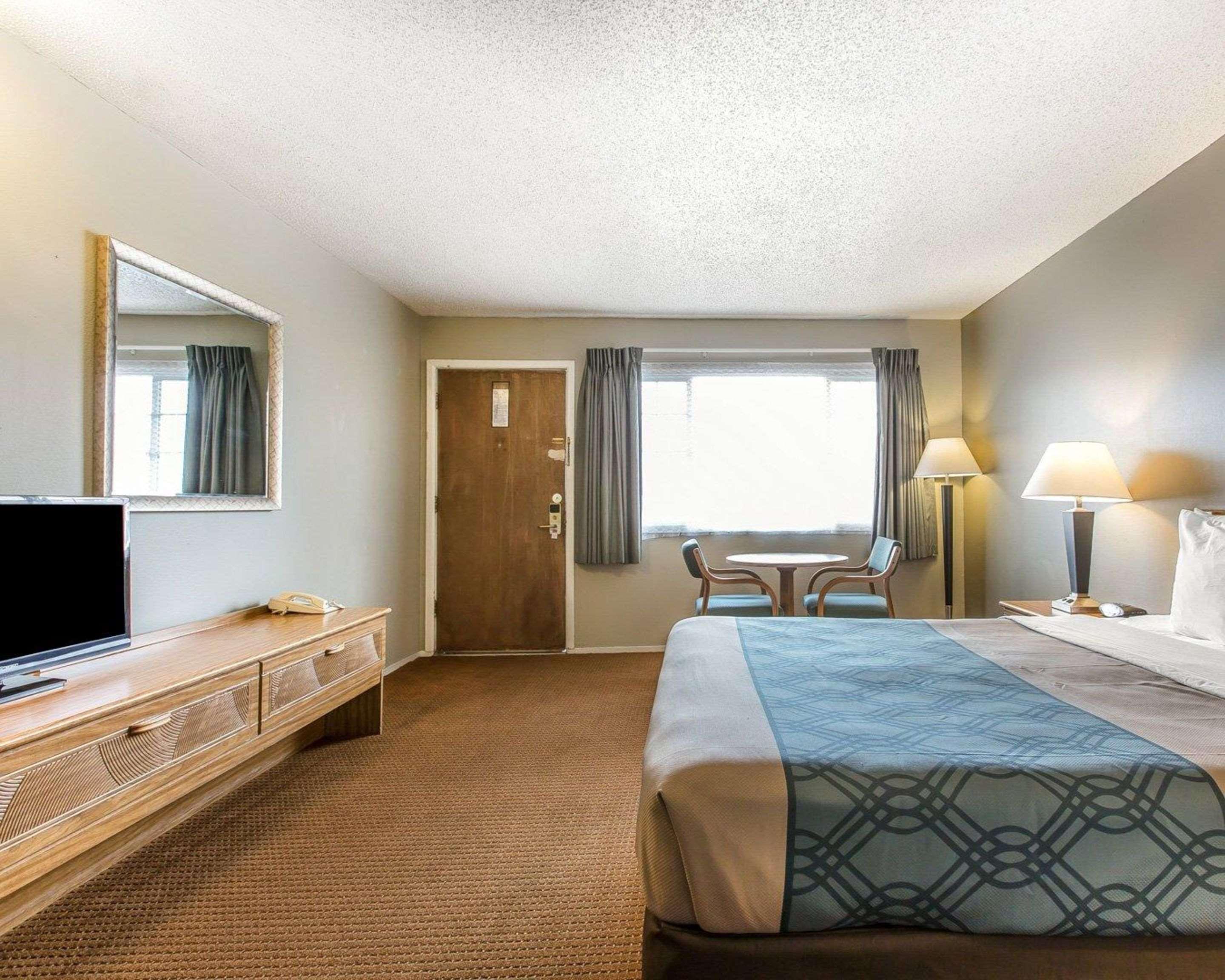 Econo Lodge Yreka Esterno foto