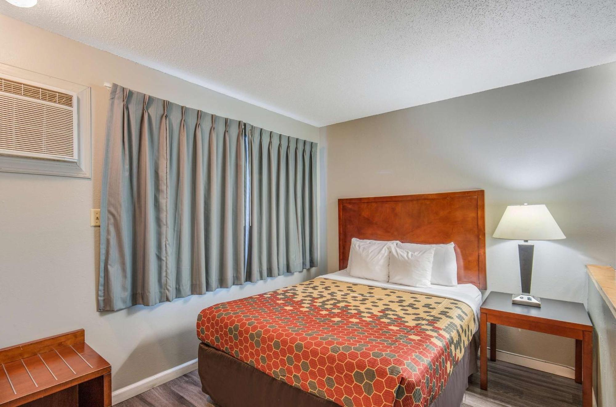 Econo Lodge Yreka Esterno foto